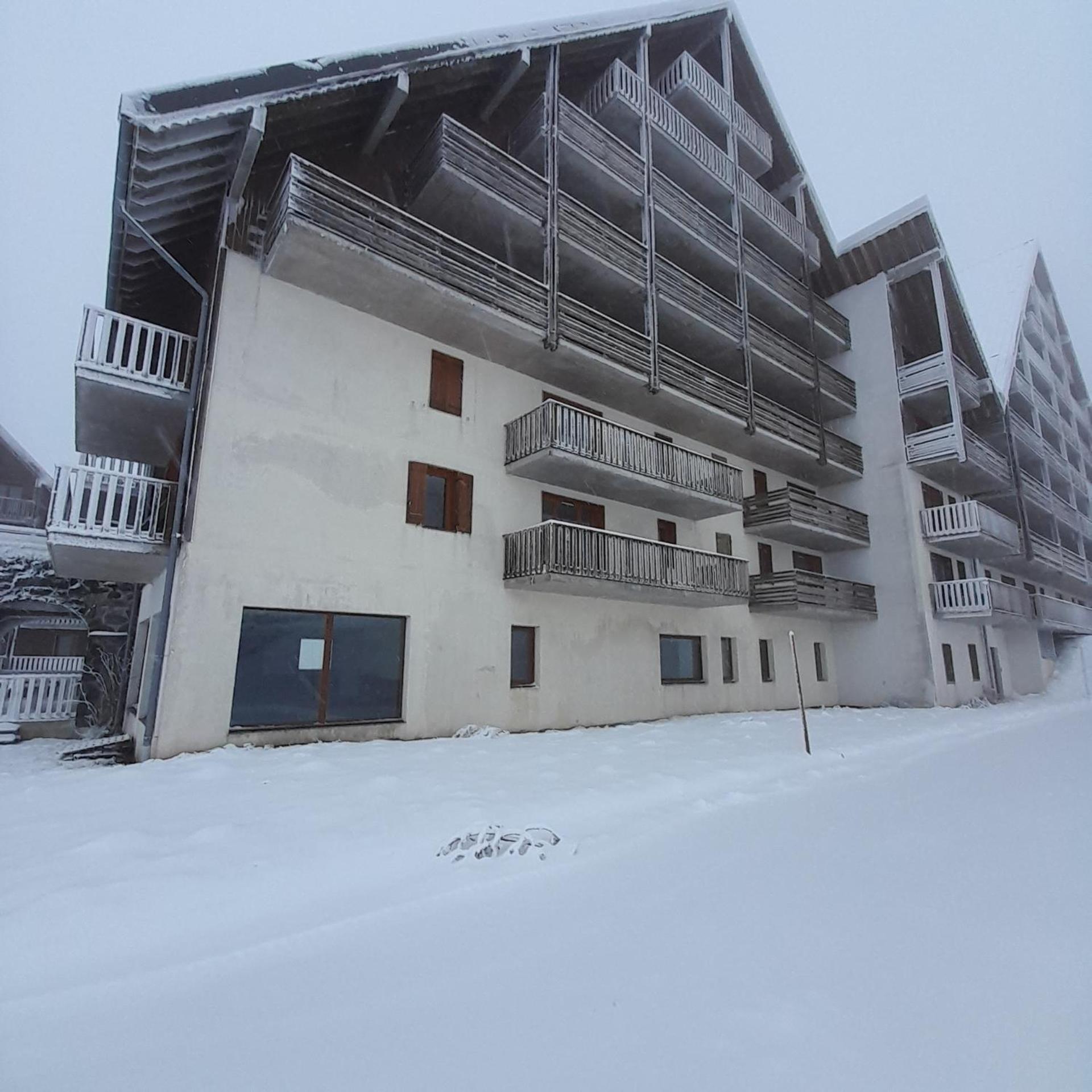 T2 Confortable - Piscine Chauffee - Super Besse Eksteriør billede